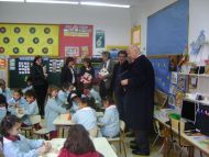 VISITA DELS REPRESENTANTS DEL DEPARTAMENT D'ENSENYAMENT A L'ESCOLA SANT JAUME 